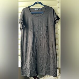 Lands’ End - Medium - Black Short Sleeve Women's Dress with Ruffled Sleeves